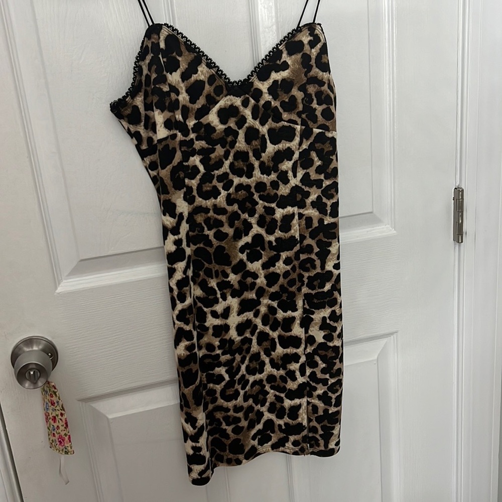 FOREVER 21 CHEETAH TIGHT DRESS